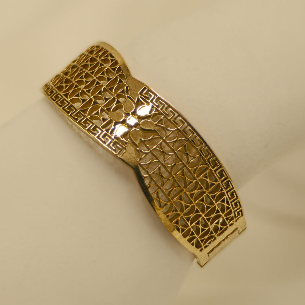 Ysolde Stainless Steel Bracelet – Golden