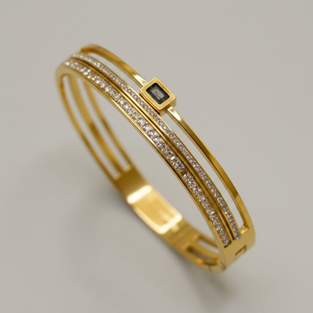 Elara Stainless Steel Bracelet – Black