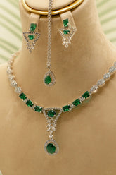 Necklace Set – Elegant Silver & Green Finish