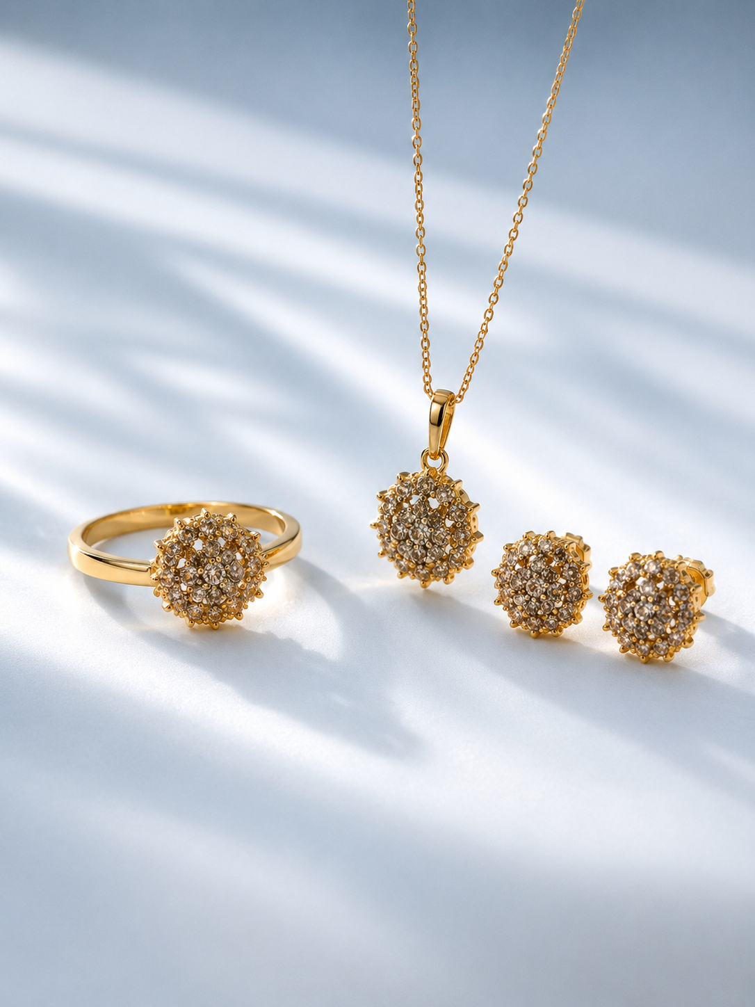 Dulcinea Gold-Plated Pakistani Locket Set