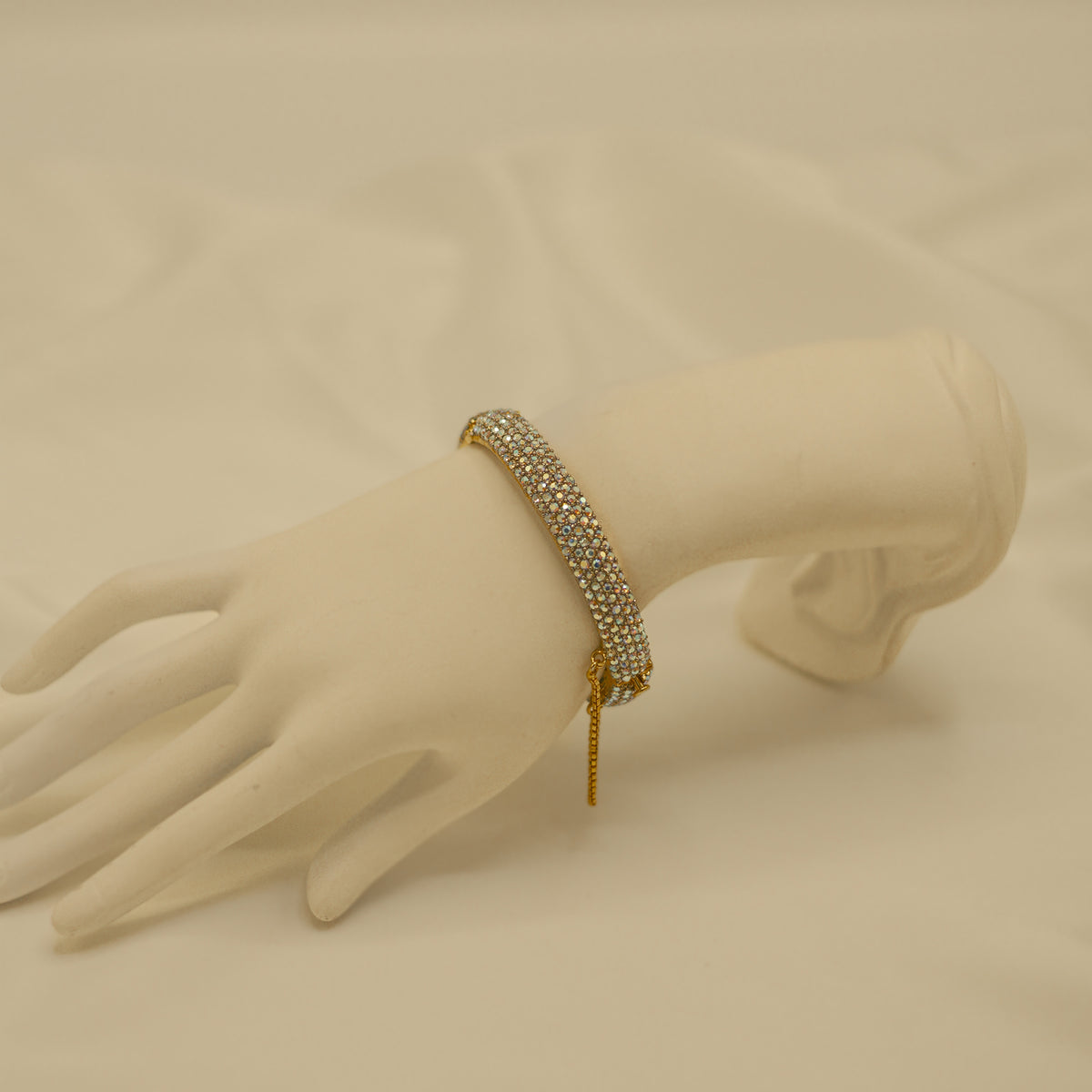 Bloom Pakistani Gold 24K Bangle - White