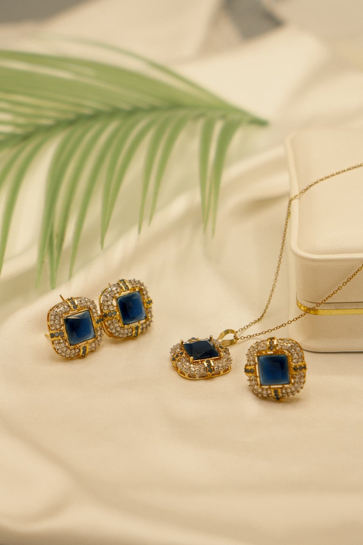 Locket Set Pakistani Gold Plated 24k