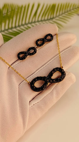 Trendy Design Necklace Set – Elegant Gold Black Finish
