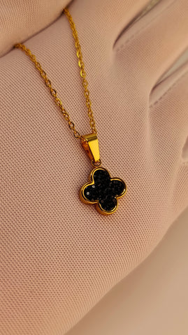 Trendy Design Necklace Set – Elegant Gold Black Finish