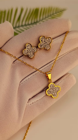 Trendy Design Necklace Set – Elegant Gold Black Finish