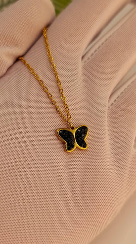 Beautiful Butterfly Design Necklace Set – Elegant Gold Black Finish