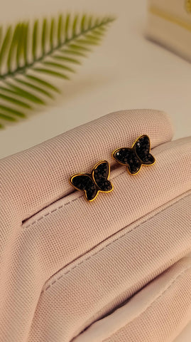 Beautiful Butterfly Design Necklace Set – Elegant Gold Black Finish