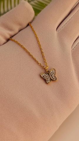 Beautiful Butterfly Design Necklace Set – Elegant Gold Black Finish