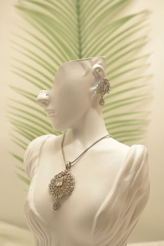 Necklace Set – Elegant Silver Finish