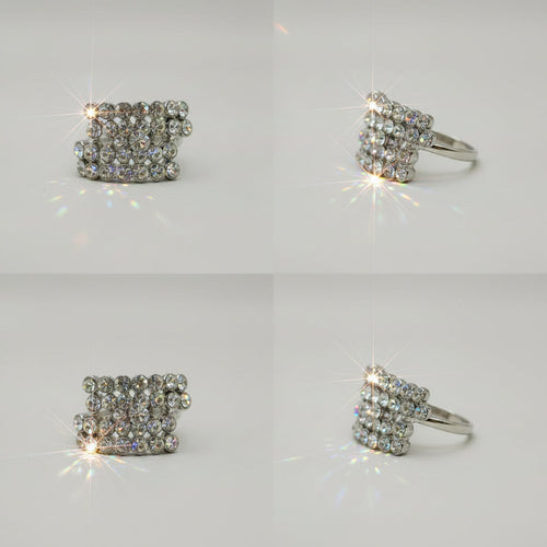 Queenie Ring – Black & white