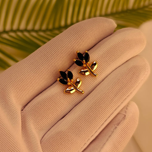 Genevieve China Gold 24K Earrings – White