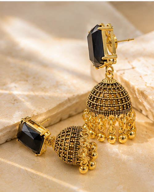 Marisia China Gold 24K Earrings – Golden White